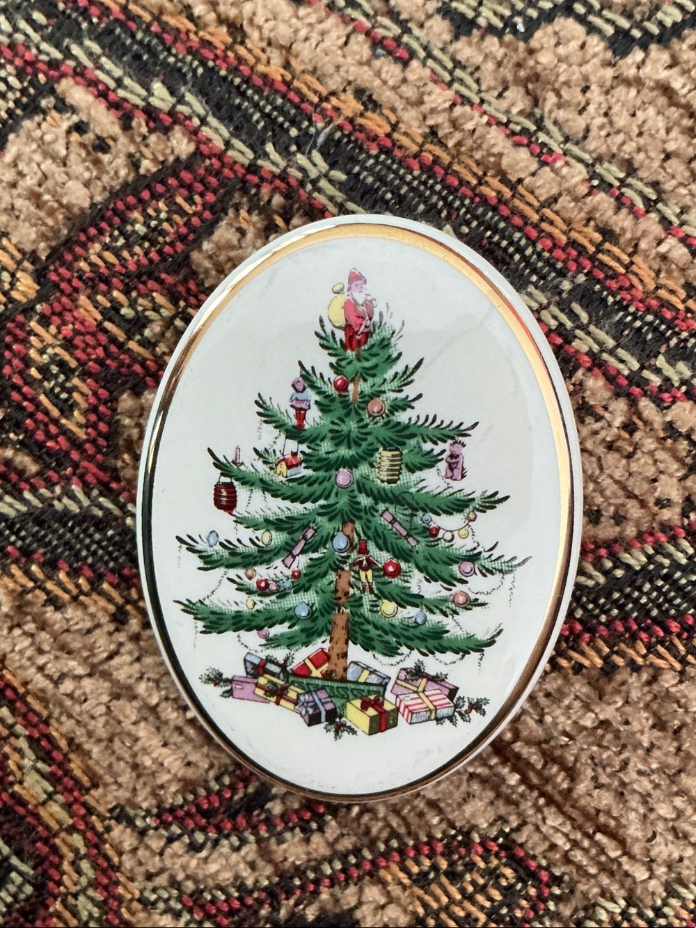Spode Oval Christmas Tree Brooch – Green, Red, Gold
